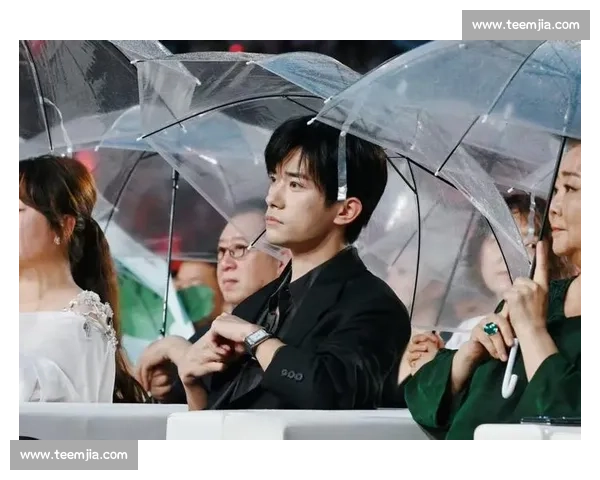 中戏补聚现场:易烊千玺的青春闭环 中戏补聚现场:易烊千玺的青春闭环