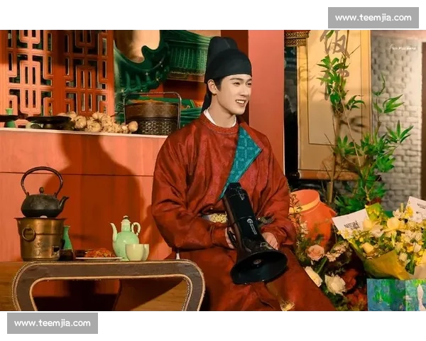 李昀锐寸头亮相：射箭钉靶心，帅得很有底气