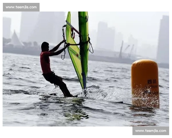 全运会帆板赛场：彝族姑娘阿于五牛的山海逐梦路